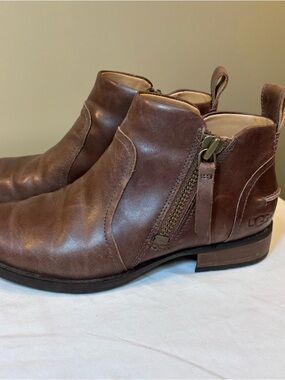 UGG Women’s Aureo II Waterproof Brown Leather Ankle Boots Women’s Size 6.5